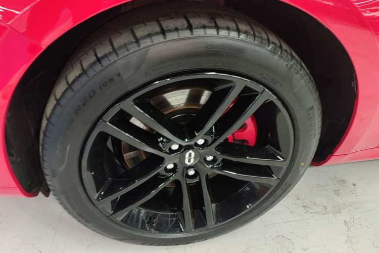 Used Hima AITO M5 2025 Extended-Range Ultra All-Wheel-Drive Version Left Front Wheel Hub