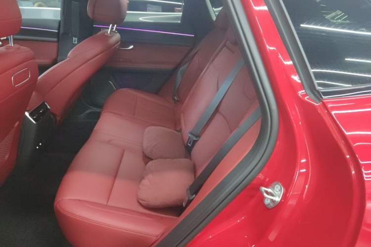 Used Hima AITO M5 2025 Extended-Range Ultra All-Wheel-Drive Version Left Rear Seat