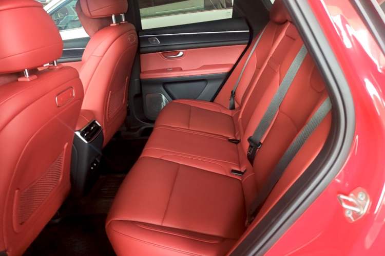 Used Hima AITO M5 2025 Extended-Range Ultra All-Wheel-Drive Version Left Rear Seat