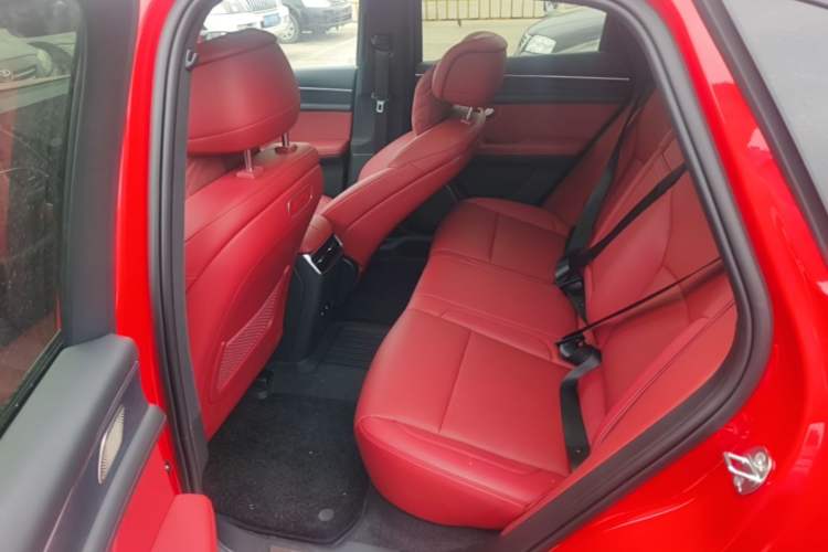 Used Hima AITO M5 2025 Extended-Range Ultra All-Wheel-Drive Version Left Rear Seat