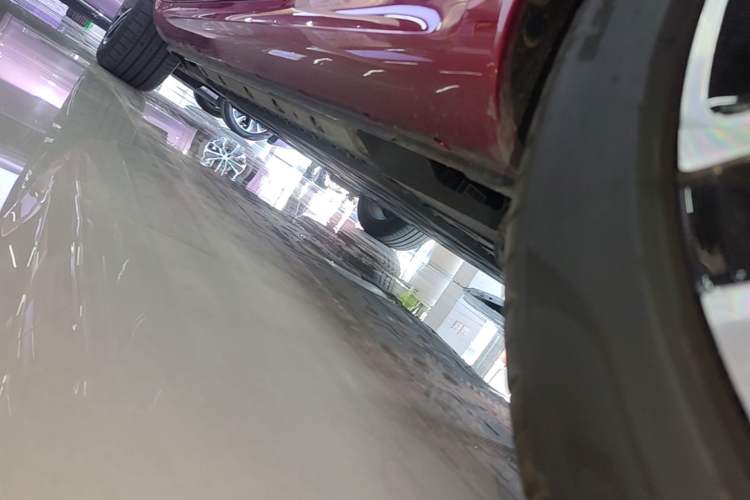 Used Hima AITO M5 2025 Extended-Range Ultra Rear-Wheel-Drive Version Left Side Sill