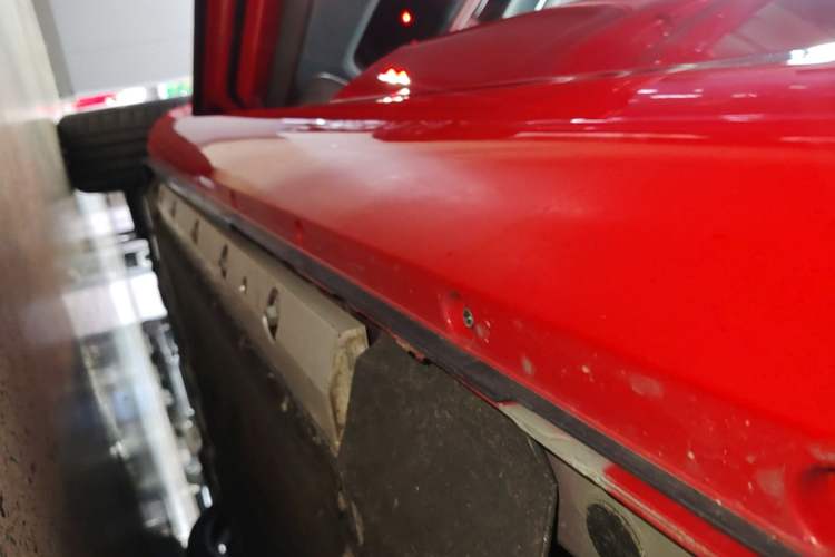 Used Hima AITO M5 2025 Extended-Range Ultra All-Wheel-Drive Version Left Side Sill