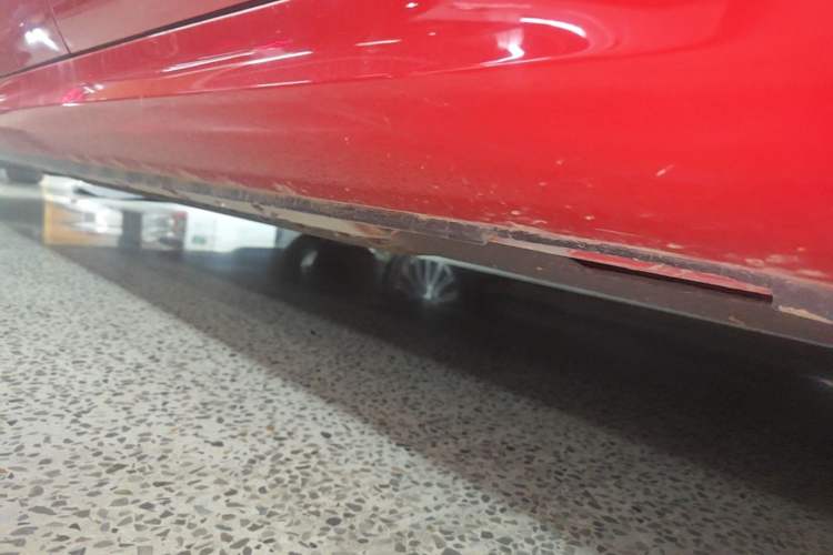 Used Hima AITO M5 2025 Extended-Range Ultra All-Wheel-Drive Version Left Side Sill