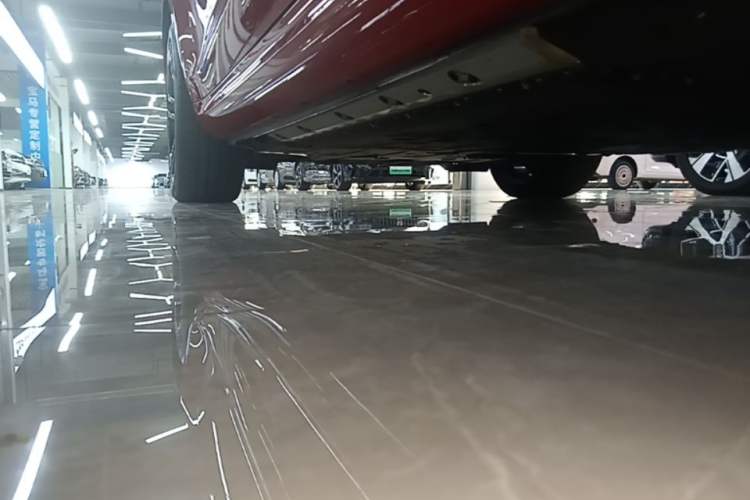 Used Hima AITO M5 2025 Extended-Range Ultra All-Wheel-Drive Version Left Side Sill