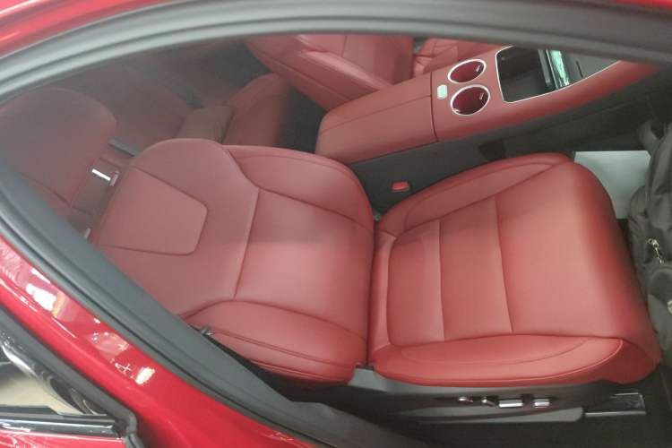 Used Hima AITO M5 2025 Extended-Range Ultra All-Wheel-Drive Version Right Front Seat