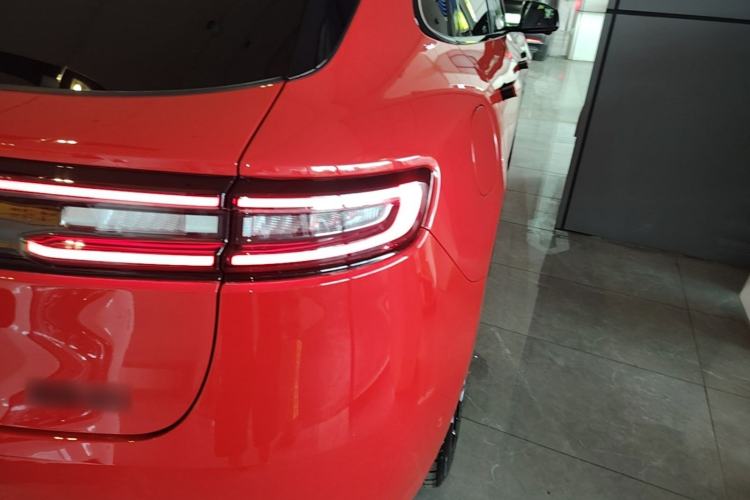 Used Hima AITO M5 2025 Extended-Range Ultra All-Wheel-Drive Version Right Rear Taillight