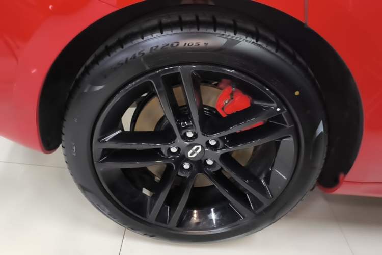 Used Hima AITO M5 2025 Extended-Range Ultra All-Wheel-Drive Version Right Rear Wheel Hub