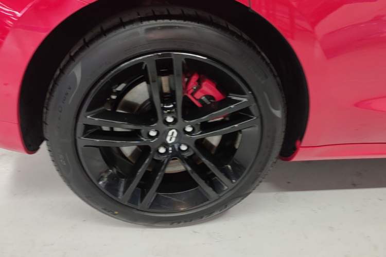 Used Hima AITO M5 2025 Extended-Range Ultra All-Wheel-Drive Version Right Rear Wheel Hub