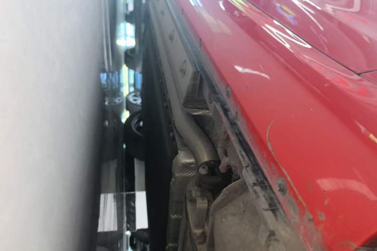 Used Hima AITO M5 2025 Extended-Range Ultra All-Wheel-Drive Version Right Side Sill