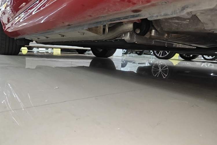 Used Hima AITO M5 2025 Extended-Range Ultra All-Wheel-Drive Version Right Side Sill