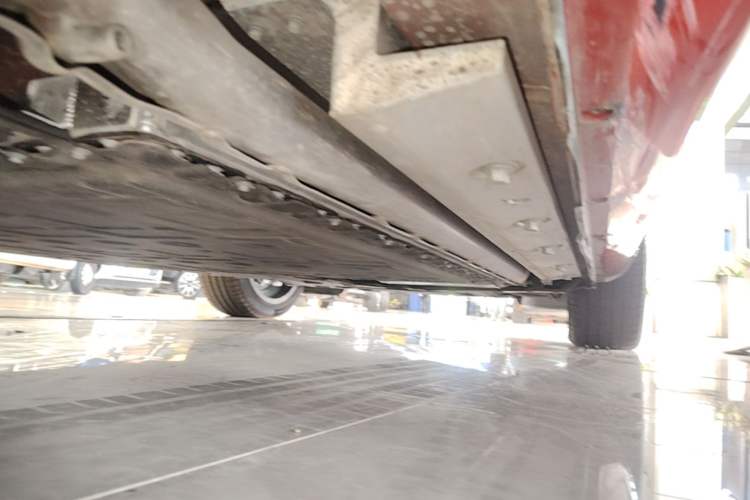 Used Hima AITO M5 2025 Extended-Range Ultra All-Wheel-Drive Version Right Side Sill