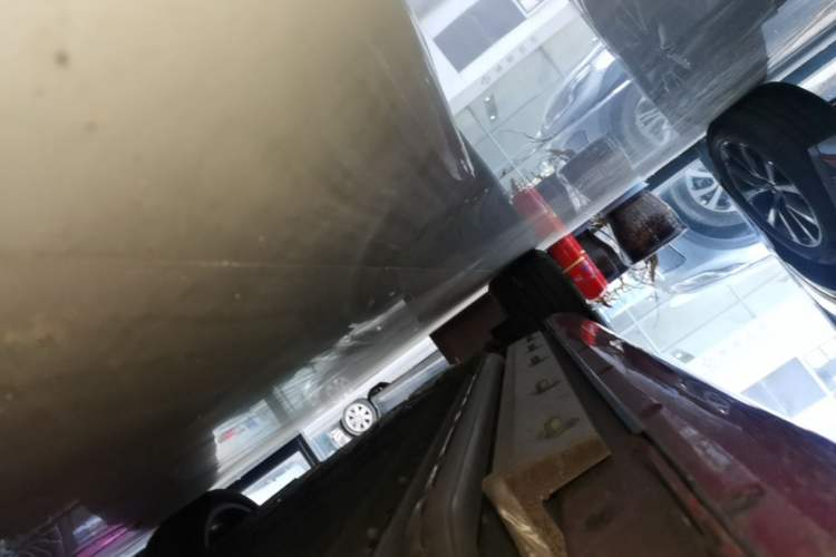 Used Hima AITO M5 2025 Extended-Range Ultra All-Wheel-Drive Version Right Side Sill