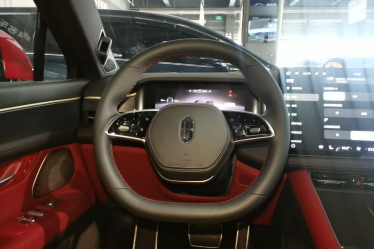 Used Hima AITO M5 2025 Extended-Range Ultra All-Wheel-Drive Version Steering Wheel