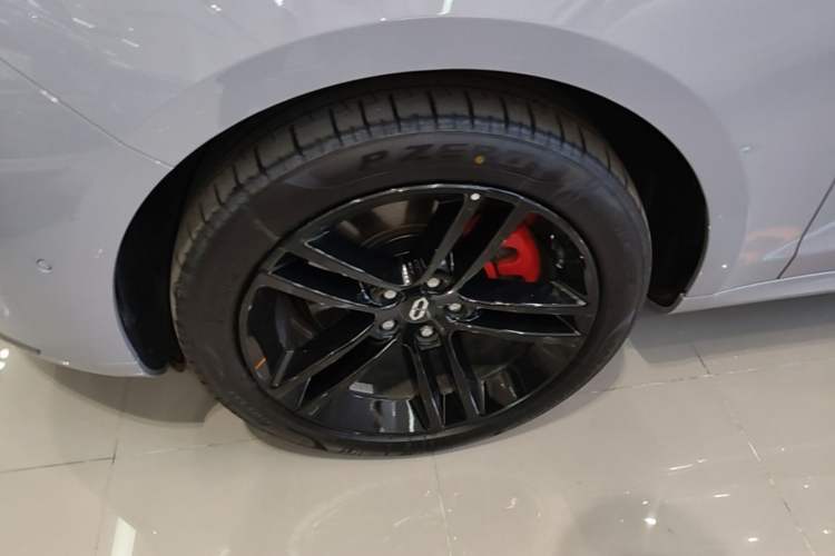Used Hima AITO M5 2025 Extended-Range Ultra All-Wheel-Drive Version Exterior 4
