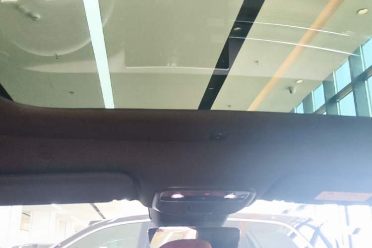 Used Hima AITO M5 2025 Extended-Range Ultra All-Wheel-Drive Version Headliner