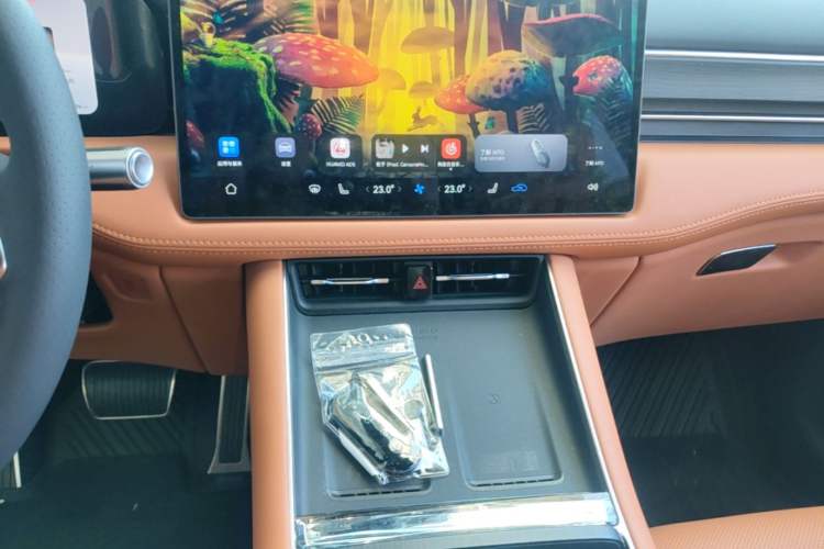Used Hima AITO M5 2025 Extended-Range Ultra All-Wheel-Drive Version Audio And AC Panel