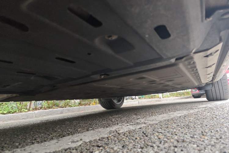 Used Hima AITO M5 2025 Extended-Range Ultra Rear-Wheel-Drive Version Chassis Front Left