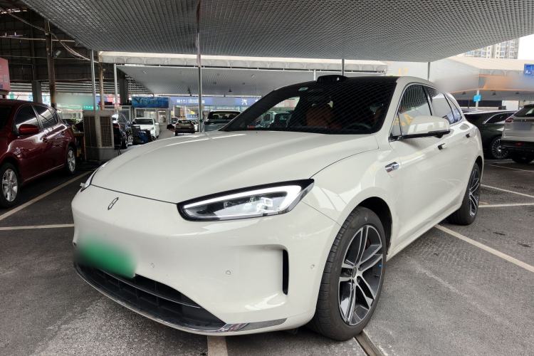 Hima AITO M5 2025 Extended-Range Ultra All-Wheel-Drive Version