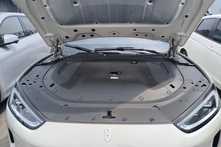 Used Hima AITO M5 2025 Extended-Range Ultra All-Wheel-Drive Version Engine Bay