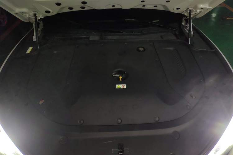 Used Hima AITO M5 2025 Extended-Range Ultra Rear-Wheel-Drive Version Engine Bay