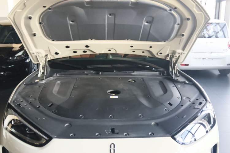 Used Hima AITO M5 2025 Extended-Range Ultra All-Wheel-Drive Version Engine Bay