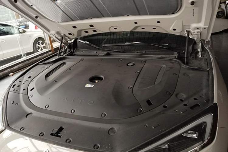Used Hima AITO M5 2025 Extended-Range Ultra All-Wheel-Drive Version Engine Bay