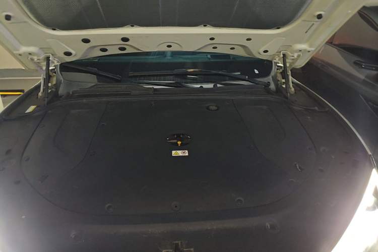 Used Hima AITO M5 2025 Extended-Range Ultra Rear-Wheel-Drive Version Engine Bay