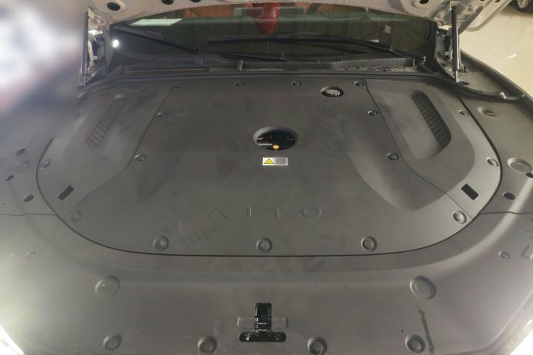 Used Hima AITO M5 2025 Extended-Range Ultra All-Wheel-Drive Version Engine Bay