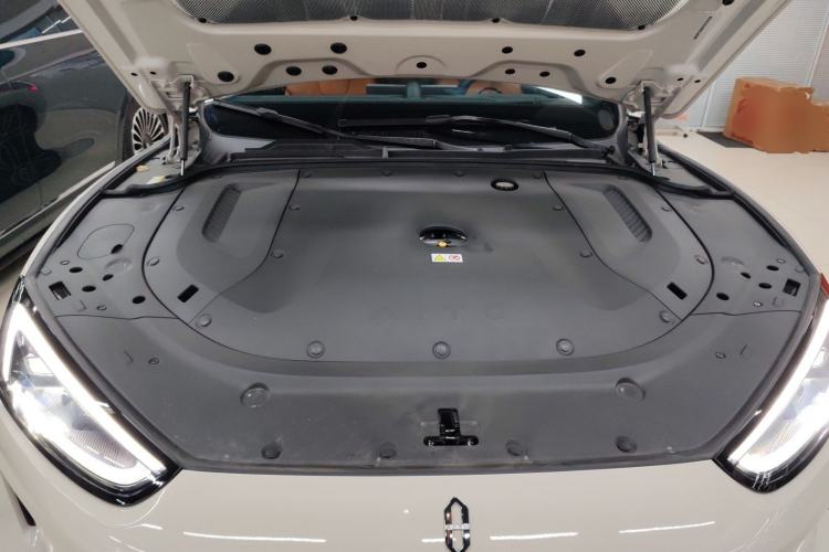 Used Hima AITO M5 2025 Extended-Range Ultra All-Wheel-Drive Version Engine Bay