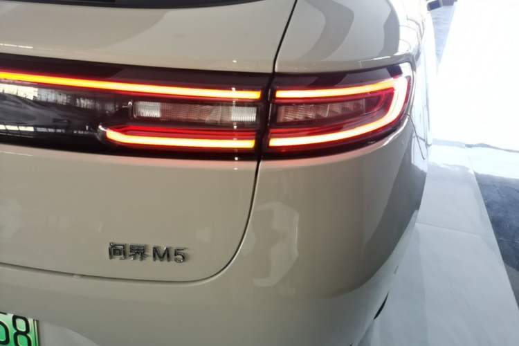 Used Hima AITO M5 2025 Extended-Range Ultra All-Wheel-Drive Version Exterior 3