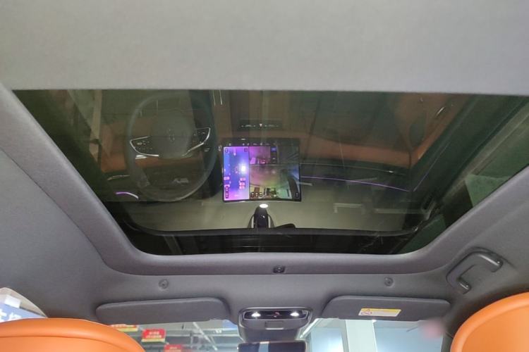 Used Hima AITO M5 2025 Extended-Range Ultra Rear-Wheel-Drive Version Headliner