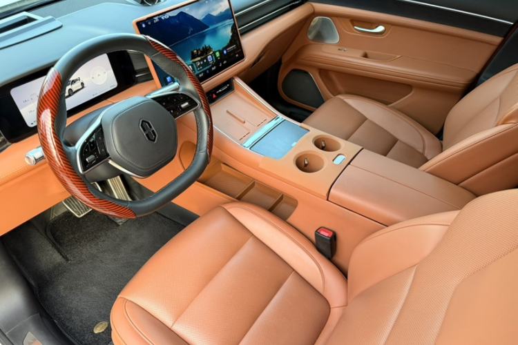 Used Hima AITO M5 2025 Extended-Range Ultra Rear-Wheel-Drive Version Interior 5