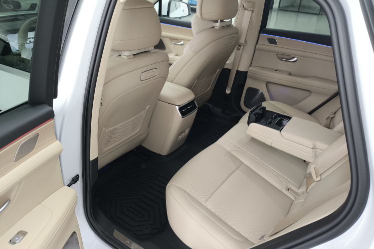 Used Hima AITO M5 2025 Extended-Range Ultra Rear-Wheel-Drive Version Interior 8