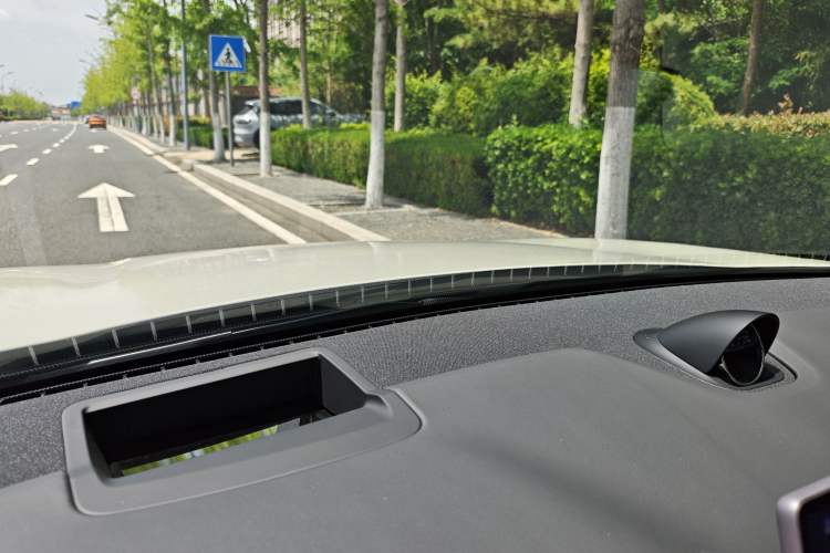 Used Hima AITO M5 2025 Extended-Range Ultra All-Wheel-Drive Version Interior 9