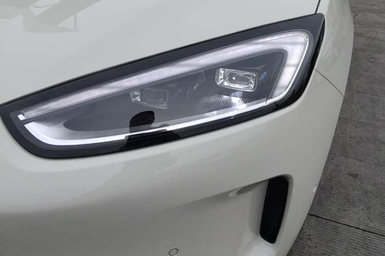 Used Hima AITO M5 2025 Extended-Range Ultra All-Wheel-Drive Version Left Front Headlight