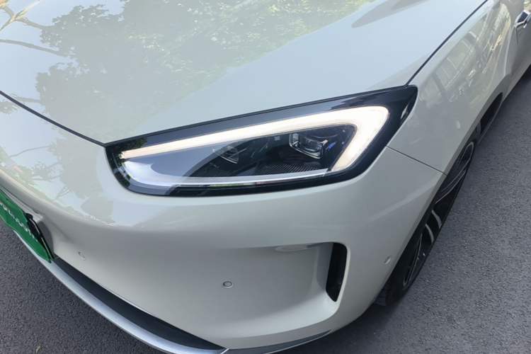 Used Hima AITO M5 2025 Extended-Range Ultra Rear-Wheel-Drive Version Left Front Headlight