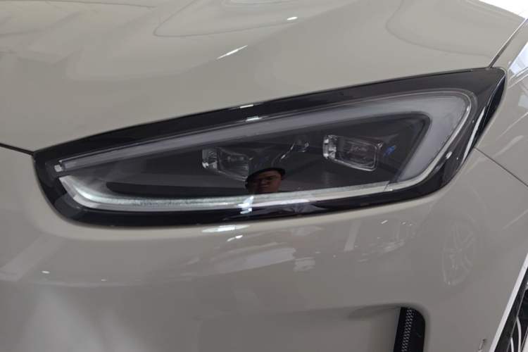 Used Hima AITO M5 2025 Extended-Range Ultra All-Wheel-Drive Version Left Front Headlight