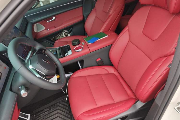 Used Hima AITO M5 2025 Extended-Range Ultra Rear-Wheel-Drive Version Left Front Seat