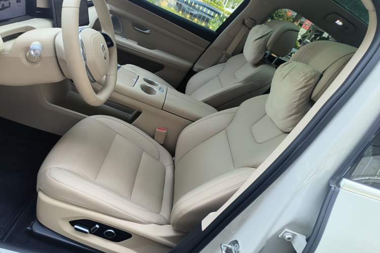 Used Hima AITO M5 2025 Extended-Range Ultra Rear-Wheel-Drive Version Left Front Seat