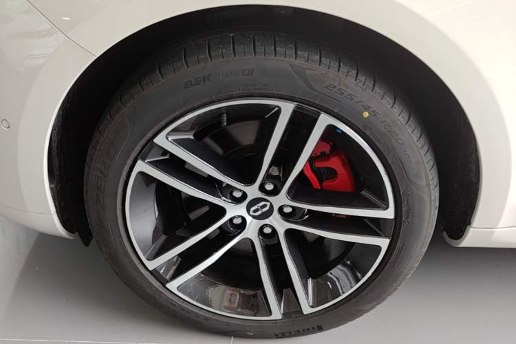 Used Hima AITO M5 2025 Extended-Range Ultra All-Wheel-Drive Version Left Front Wheel Hub