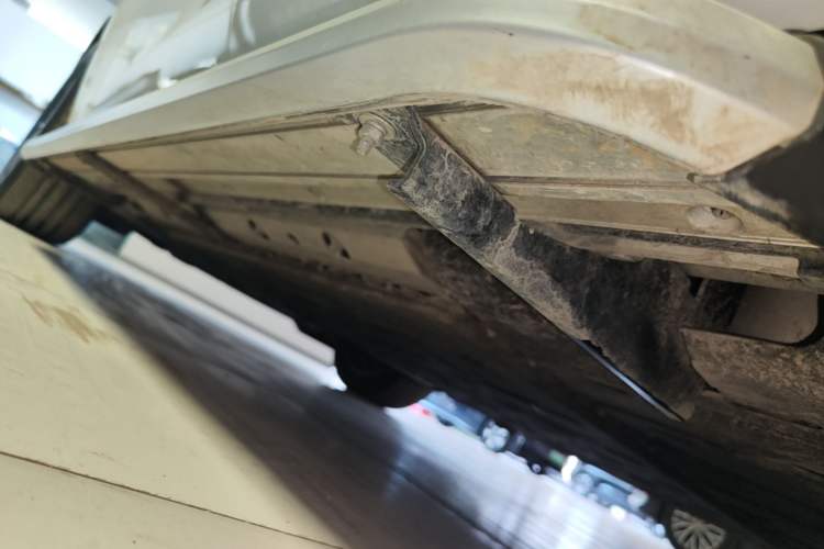 Used Hima AITO M5 2025 Extended-Range Ultra Rear-Wheel-Drive Version Left Side Sill
