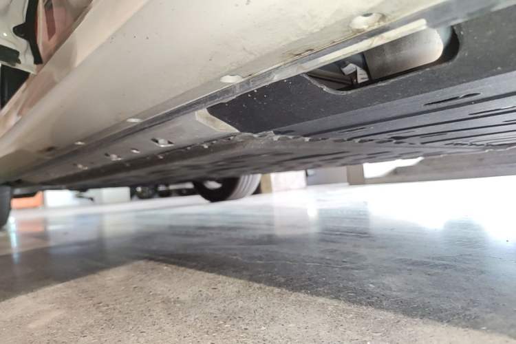 Used Hima AITO M5 2025 Extended-Range Ultra Rear-Wheel-Drive Version Left Side Sill