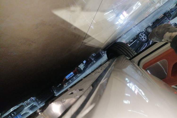 Used Hima AITO M5 2025 All-Electric Ultra Rear-Wheel-Drive Version Left Side Sill