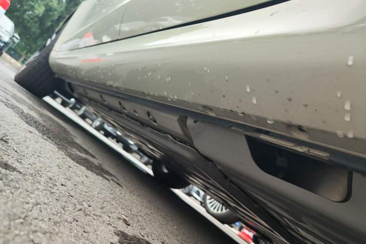 Used Hima AITO M5 2025 Extended-Range Ultra Rear-Wheel-Drive Version Left Side Sill