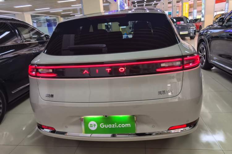 Used Hima AITO M5 2025 Extended-Range Ultra All-Wheel-Drive Version Rear