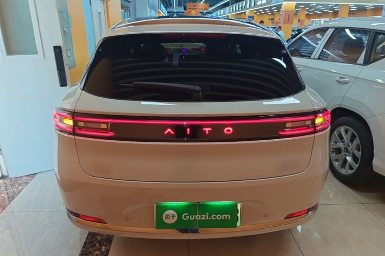 Used Hima AITO M5 2025 Extended-Range Ultra All-Wheel-Drive Version Rear
