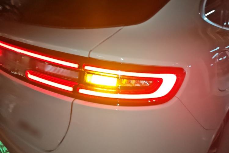 Used Hima AITO M5 2025 Extended-Range Ultra All-Wheel-Drive Version Right Rear Taillight