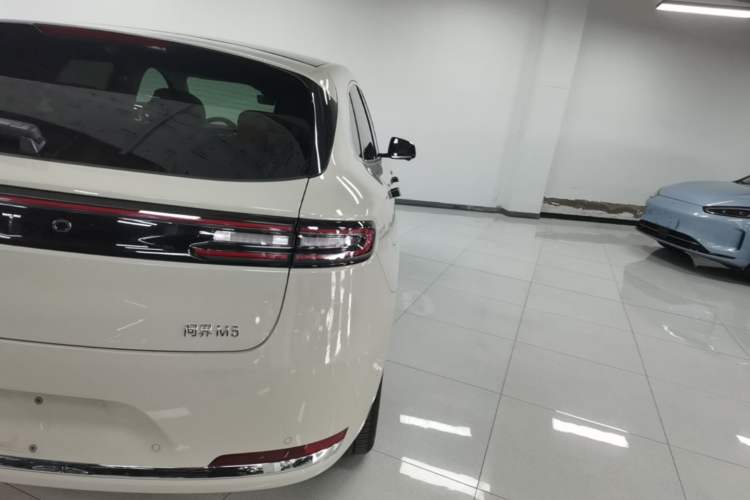 Used Hima AITO M5 2025 Extended-Range Ultra Rear-Wheel-Drive Version Right Rear Taillight