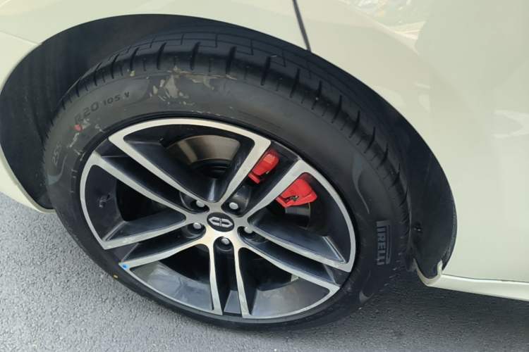 Used Hima AITO M5 2025 Extended-Range Ultra Rear-Wheel-Drive Version Right Rear Wheel Hub
