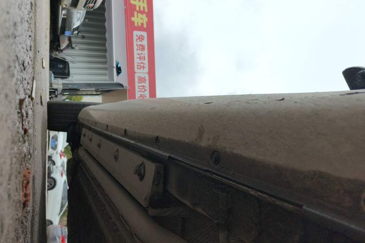 Used Hima AITO M5 2025 Extended-Range Ultra All-Wheel-Drive Version Right Side Sill